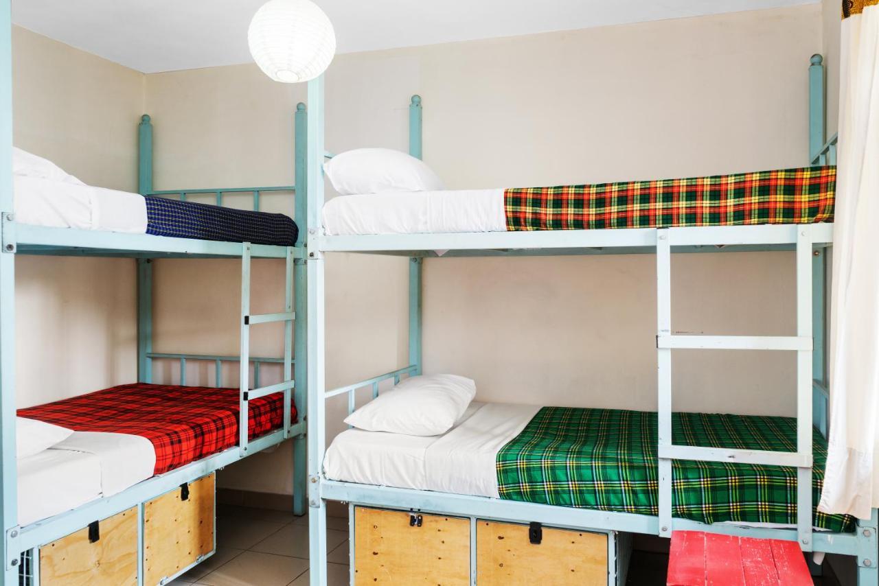 Bushpig Backpackers Hostel Kampala Exterior photo
