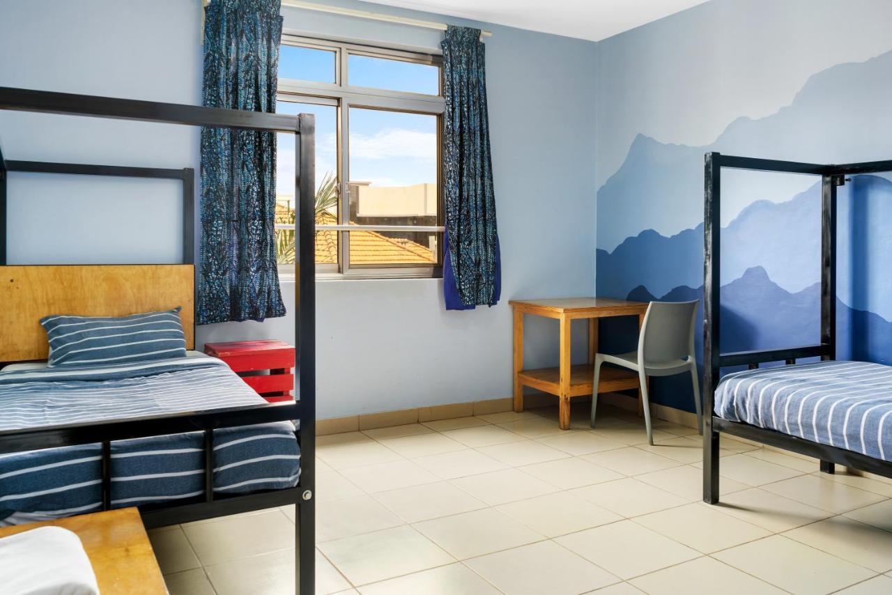 Bushpig Backpackers Hostel Kampala Exterior photo