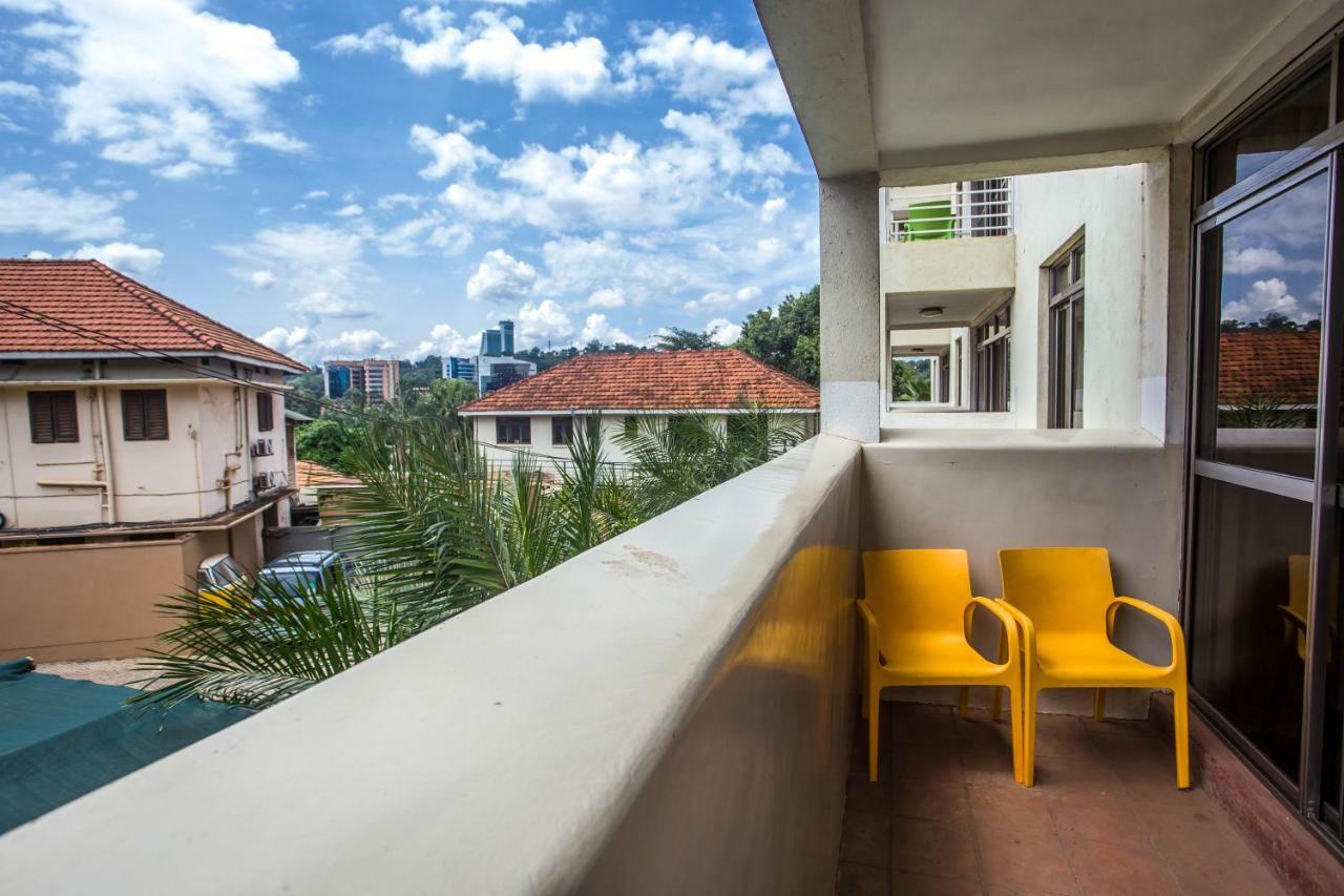 Bushpig Backpackers Hostel Kampala Exterior photo