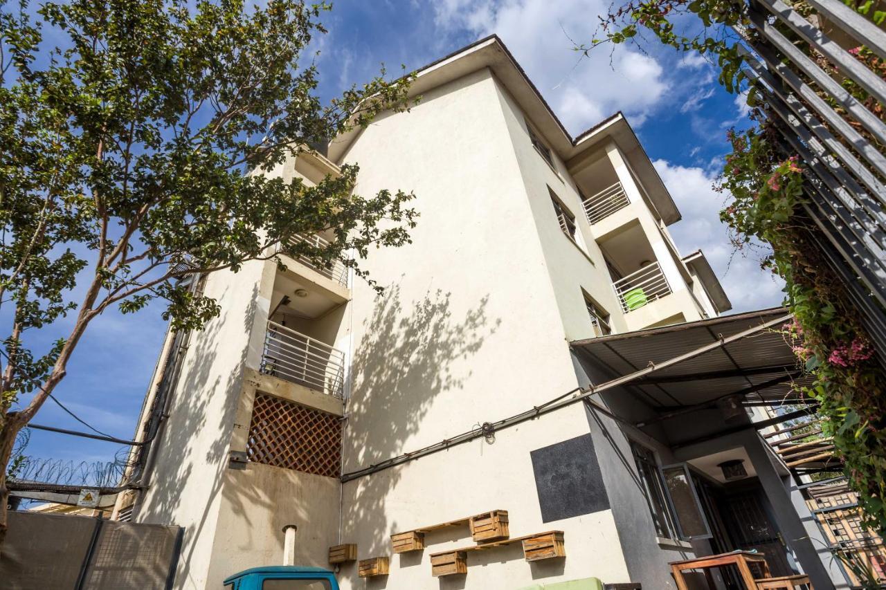 Bushpig Backpackers Hostel Kampala Exterior photo