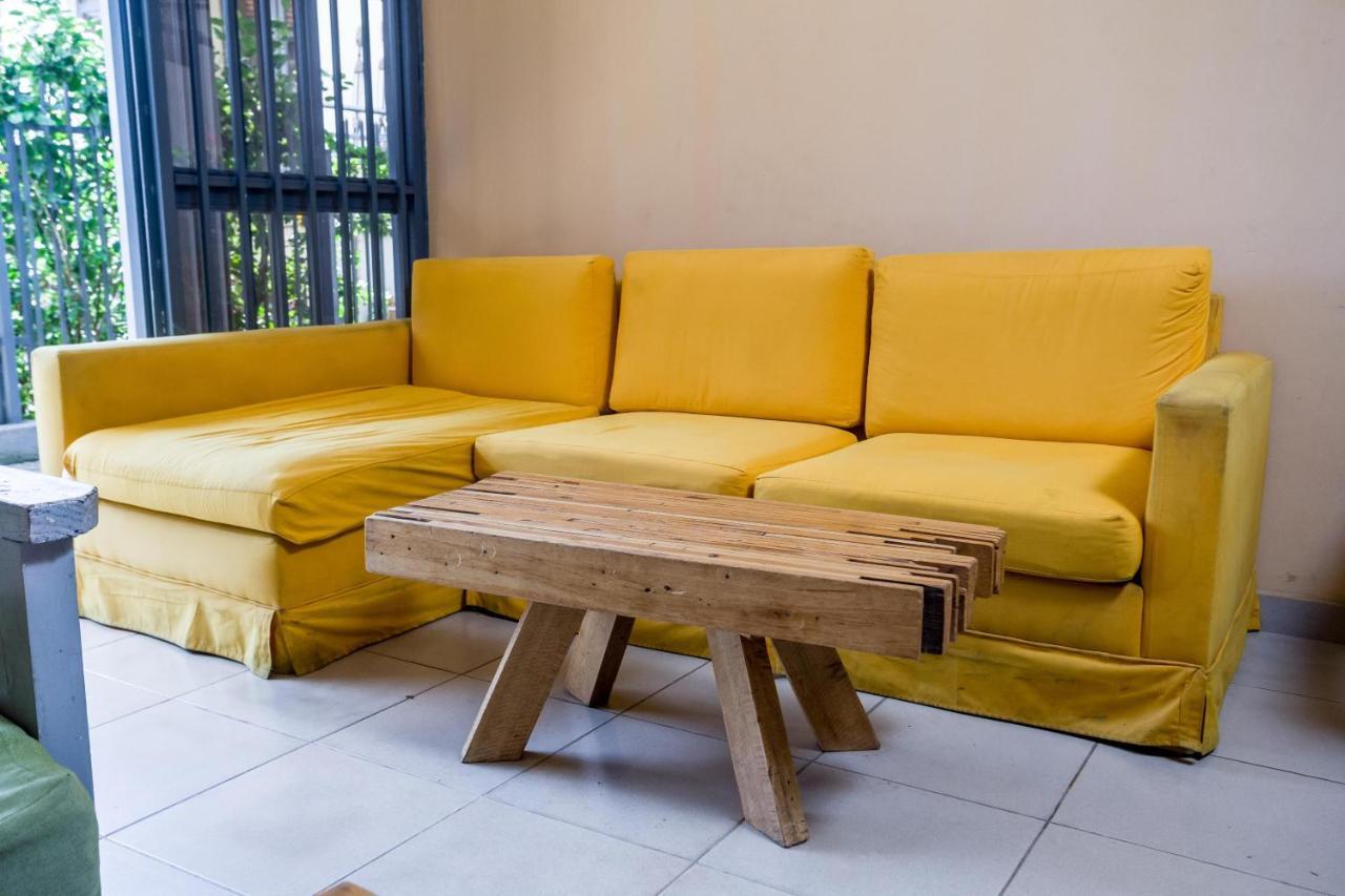 Bushpig Backpackers Hostel Kampala Exterior photo