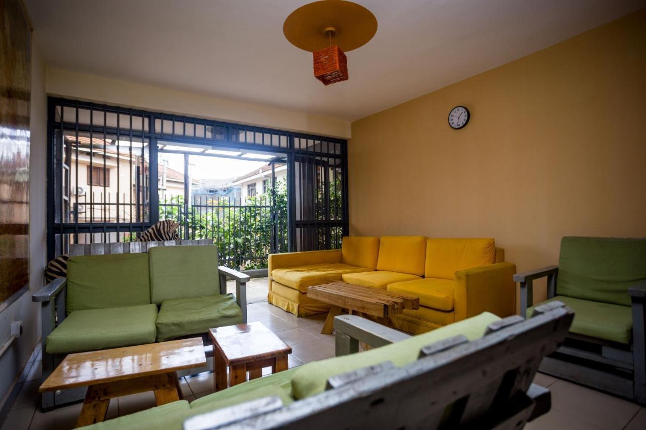 Bushpig Backpackers Hostel Kampala Exterior photo